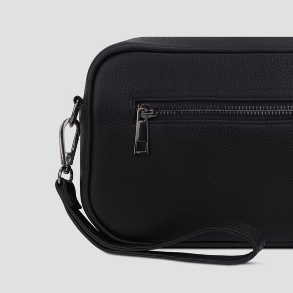 LUXIO Premium Leather Fingerprint Lock Pouch Close