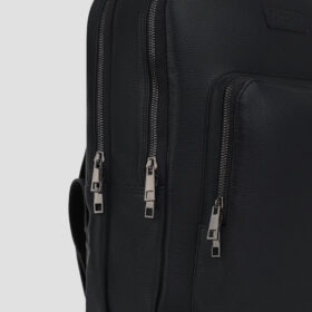 Luxio Classic Compact Leather Backpack zipper close