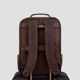 Luxio Essential Leather Backpack in tolly