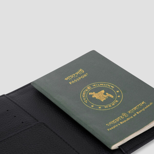 Luxio Minimalist Leather Passport Holder